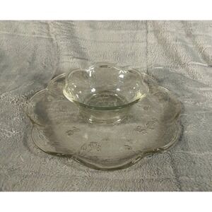 Clear Glass Scalloped Edge Bowl and Tray Set Floral Embossed Serving Dish‎
